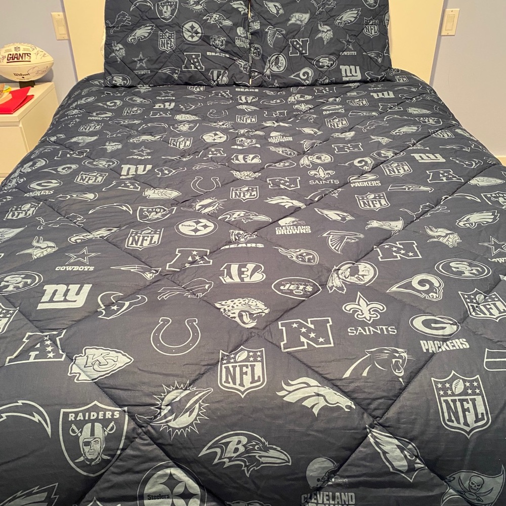pb teen nfl queen sized comforter